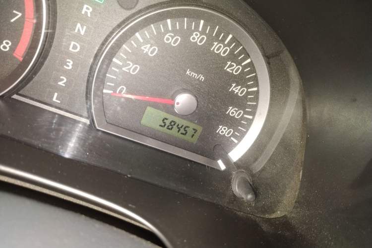 Used Suzuki Jimny 2012 1.3 AT JLX Odometer Close Up