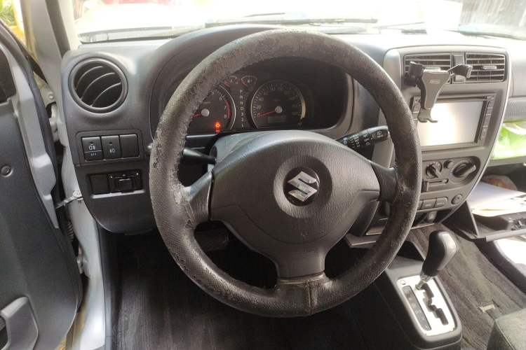 Used Suzuki Jimny 2012 1.3 AT JLX Steering Wheel