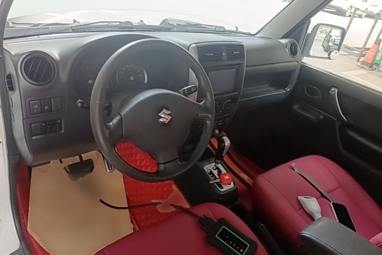 Used Suzuki Jimny 2012 1.3 AT JLX Navigation Edition Center Console