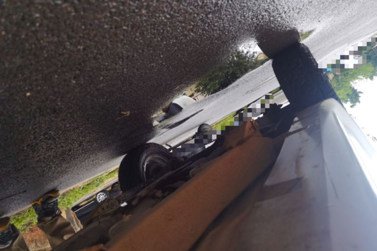 Used Suzuki Jimny 2012 1.3 MT JLX Chassis Front Right