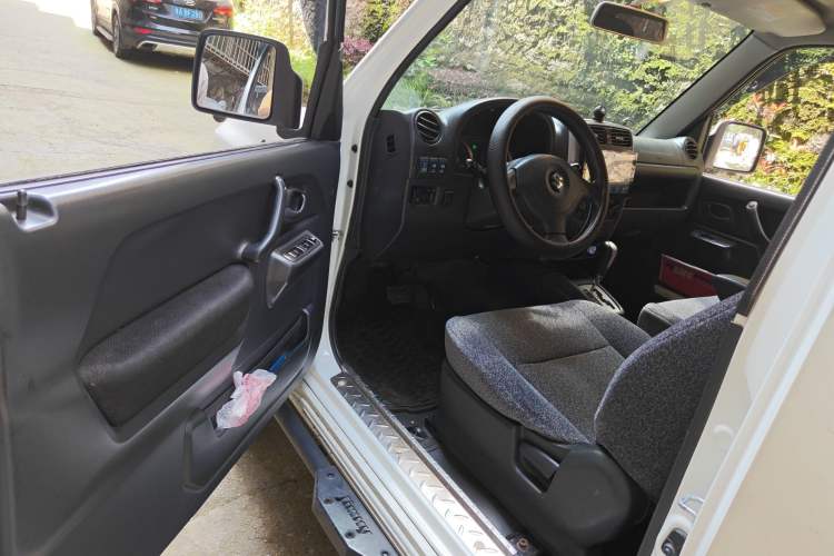 Used Suzuki Jimny 2012 1.3 AT JLX Navigation Edition Driver Seat
