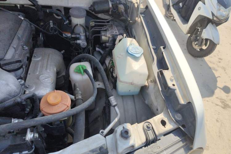 Used Suzuki Jimny 2012 1.3 AT JLX Navigation Edition Engine Bay Left