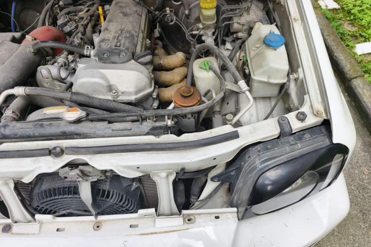 Used Suzuki Jimny 2012 1.3 AT JLX Navigation Edition Engine Bay Left