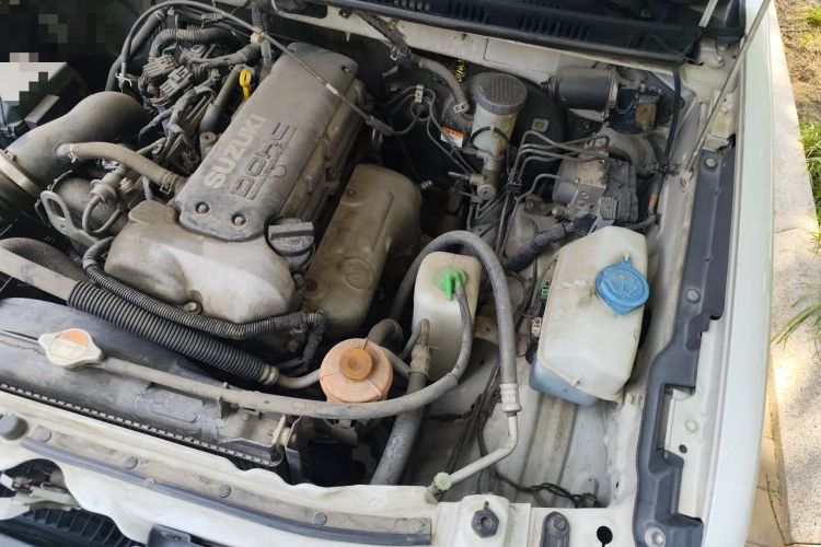 Used Suzuki Jimny 2012 1.3 AT JLX Engine Bay Left