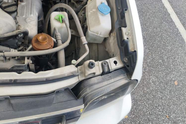 Used Suzuki Jimny 2012 1.3 AT JLX Navigation Edition Engine Bay Left