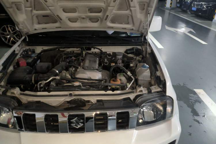 Used Suzuki Jimny 2012 1.3 AT JLX Navigation Edition Engine Bay Left
