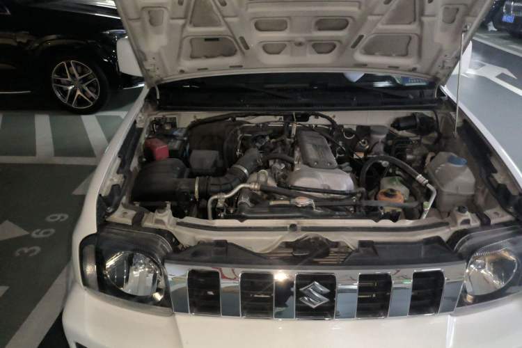 Used Suzuki Jimny 2012 1.3 AT JLX Navigation Edition Engine Bay Right