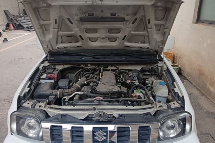 Used Suzuki Jimny 2012 1.3 AT JLX Navigation Edition Engine Bay