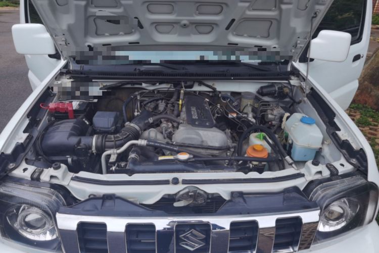 Used Suzuki Jimny 2012 1.3 MT JLX Engine Bay