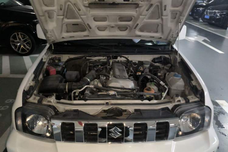 Used Suzuki Jimny 2012 1.3 AT JLX Navigation Edition Engine Bay