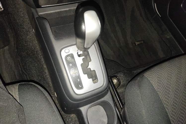 Used Suzuki Jimny 2012 1.3 AT Mode3 Gear Lever