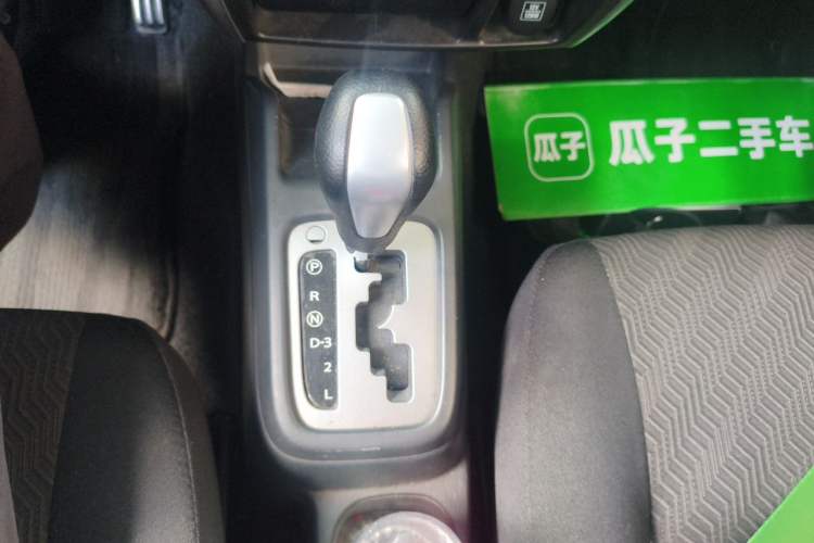 Used Suzuki Jimny 2012 1.3 AT JLX Navigation Edition Gear Lever