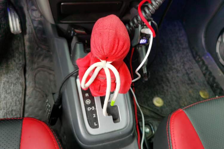 Used Suzuki Jimny 2012 1.3 AT JLX Navigation Edition Gear Lever