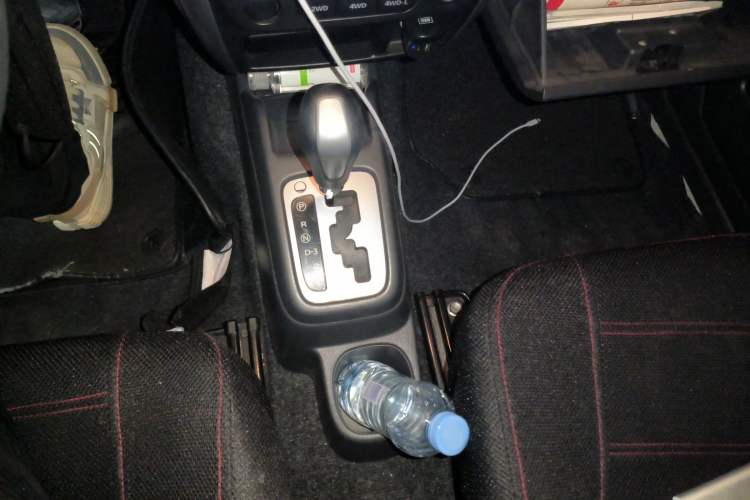 Used Suzuki Jimny 2012 1.3 AT JLX Navigation Edition Gear Lever