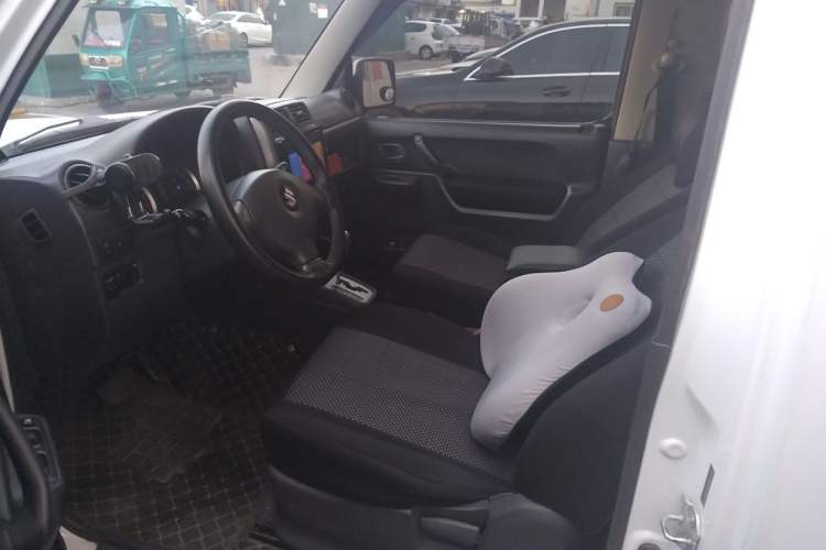 Used Suzuki Jimny 2012 1.3 AT JLX Left Front Seat