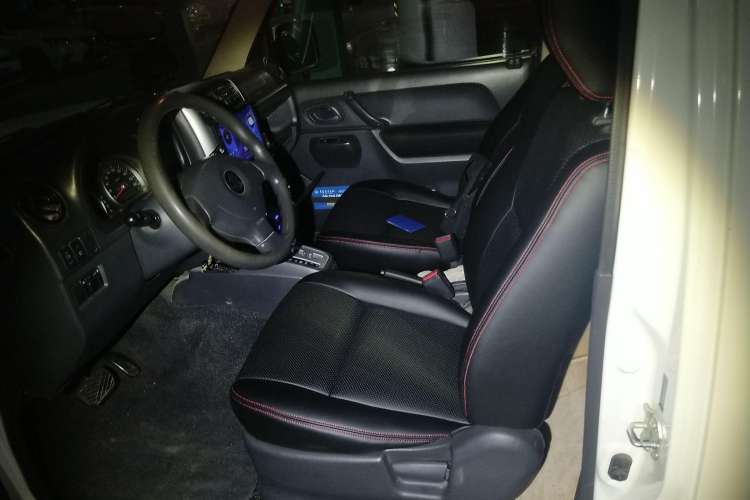 Used Suzuki Jimny 2012 1.3 AT JLX Left Front Seat