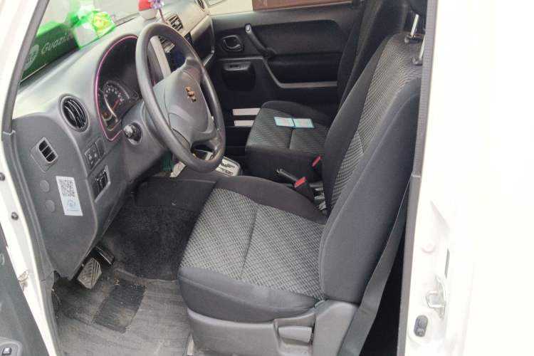 Used Suzuki Jimny 2012 1.3 AT JLX Left Front Seat