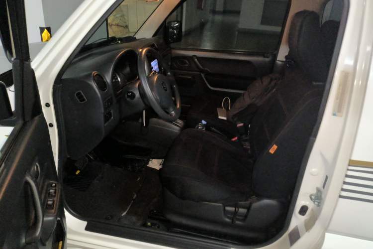 Used Suzuki Jimny 2012 1.3 AT JLX Navigation Edition Left Front Seat