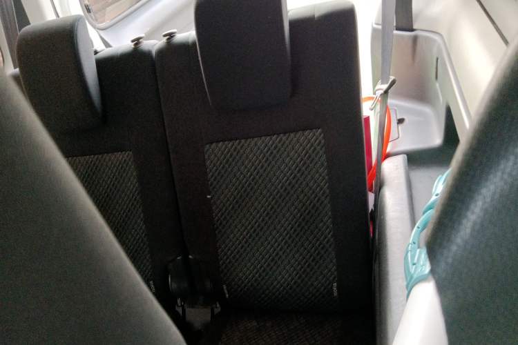 Used Suzuki Jimny 2012 1.3 AT JLX Left Rear Seat