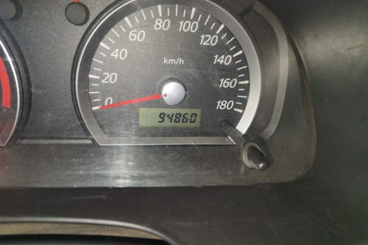 Used Suzuki Jimny 2012 1.3 MT JLX Odometer Close Up