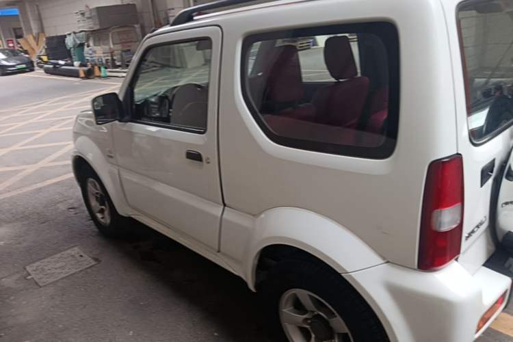 Used Suzuki Jimny 2012 1.3 AT JLX Navigation Edition Rear Left 45 Deg