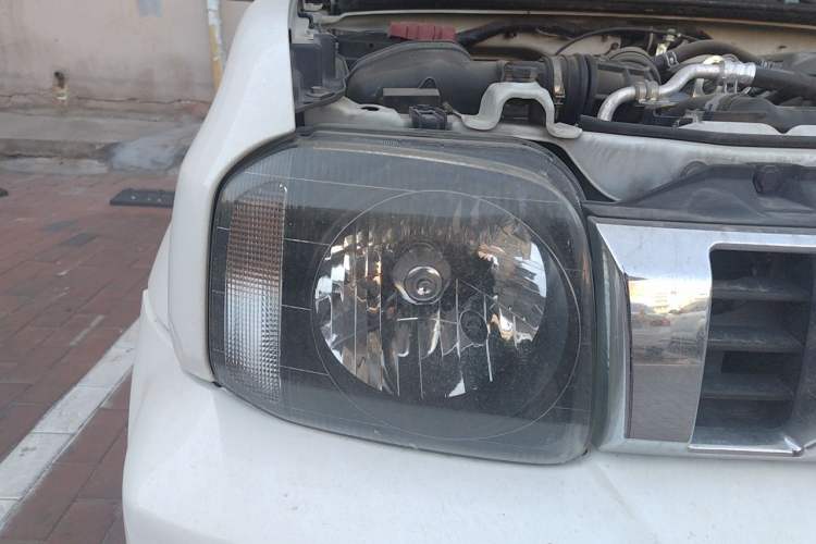 Used Suzuki Jimny 2012 1.3 AT JLX Right Front Headlight