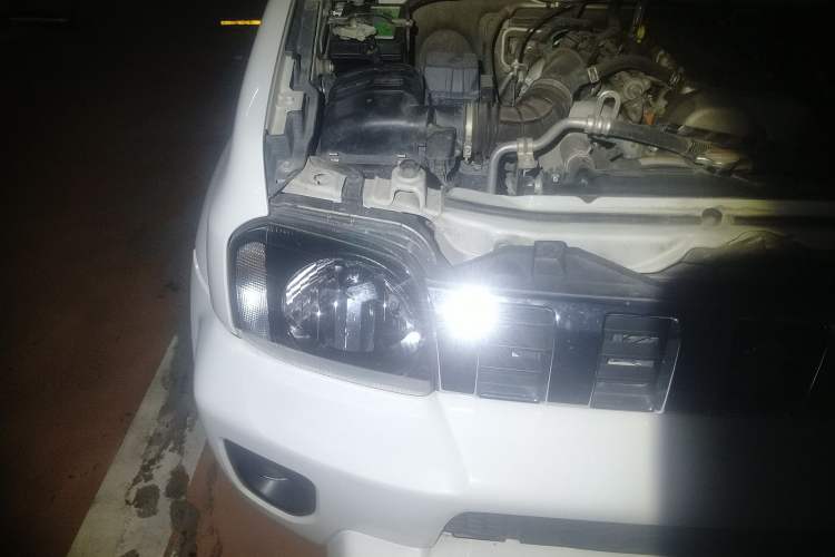 Used Suzuki Jimny 2012 1.3 AT JLX Right Front Headlight