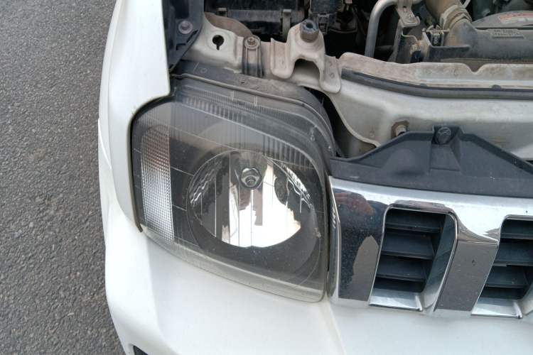 Used Suzuki Jimny 2012 1.3 AT JLX Right Front Headlight