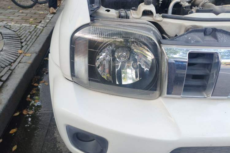 Used Suzuki Jimny 2012 1.3 AT JLX Navigation Edition Right Front Headlight