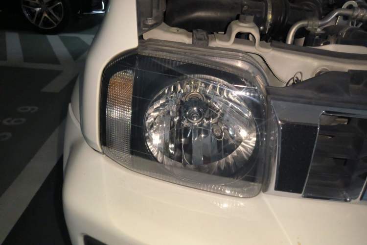 Used Suzuki Jimny 2012 1.3 AT JLX Navigation Edition Right Front Headlight