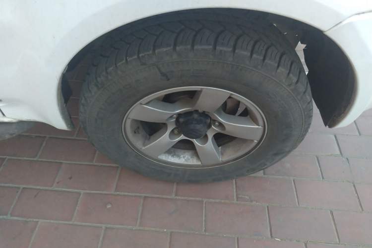 Used Suzuki Jimny 2012 1.3 AT JLX Right Front Wheel Hub