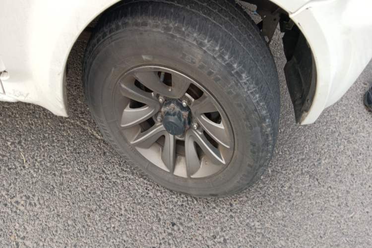 Used Suzuki Jimny 2012 1.3 AT JLX Right Front Wheel Hub