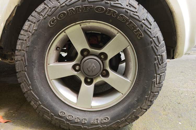 Used Suzuki Jimny 2012 1.3 AT JLX Navigation Edition Right Front Wheel Hub