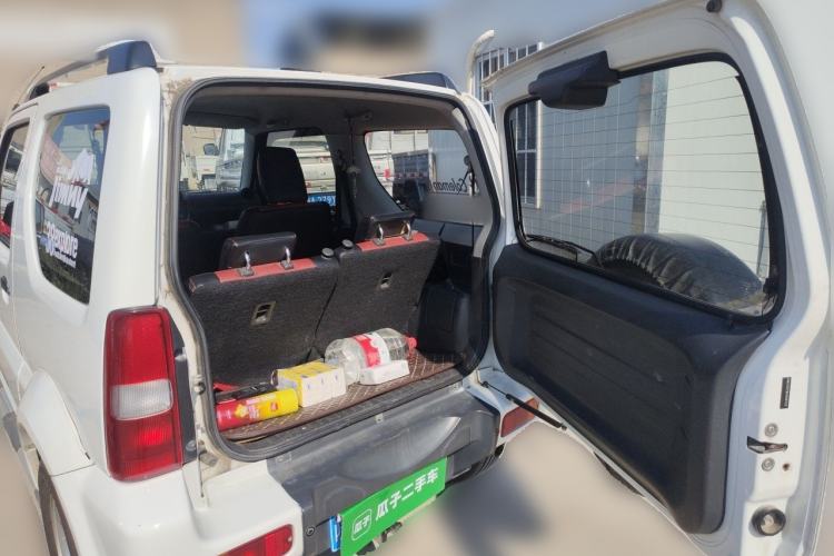 Used Suzuki Jimny 2012 1.3 AT JLX Navigation Edition Trunk