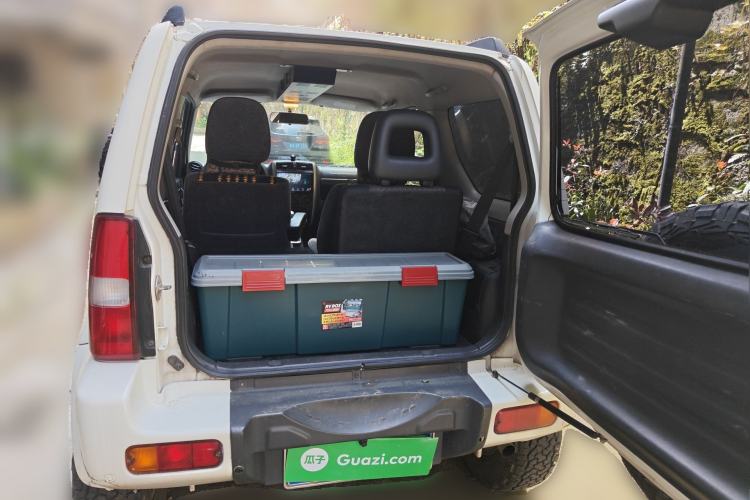 Used Suzuki Jimny 2012 1.3 AT JLX Navigation Edition Trunk