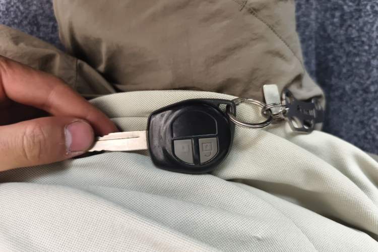 Used Suzuki Jimny 2012 1.3 AT JLX Navigation Edition Vehicle Key
