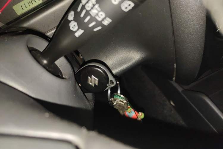 Used Suzuki Jimny 2012 1.3 AT Mode3 Vehicle Key