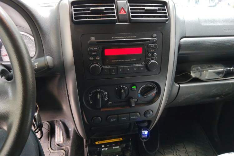 Used Suzuki Jimny 2015 1.3 MT JLX Audio And AC Panel