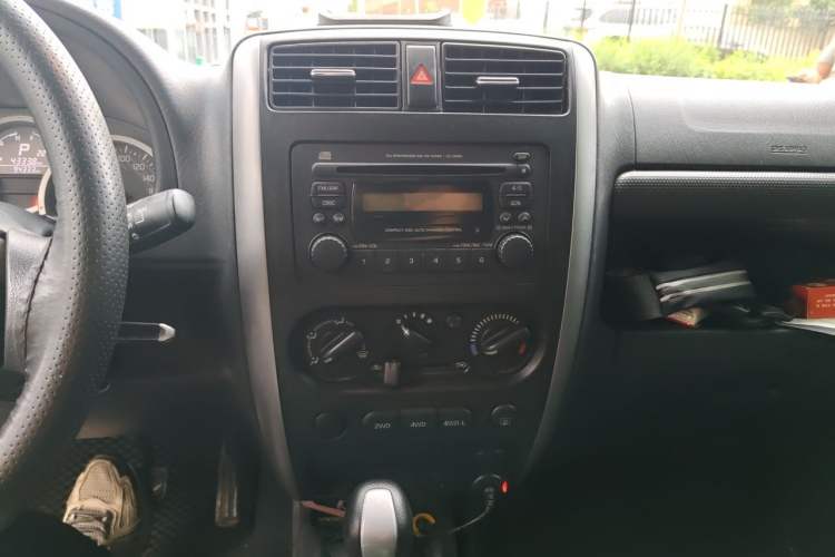 Used Suzuki Jimny 2015 1.3 AT JLX Audio And AC Panel