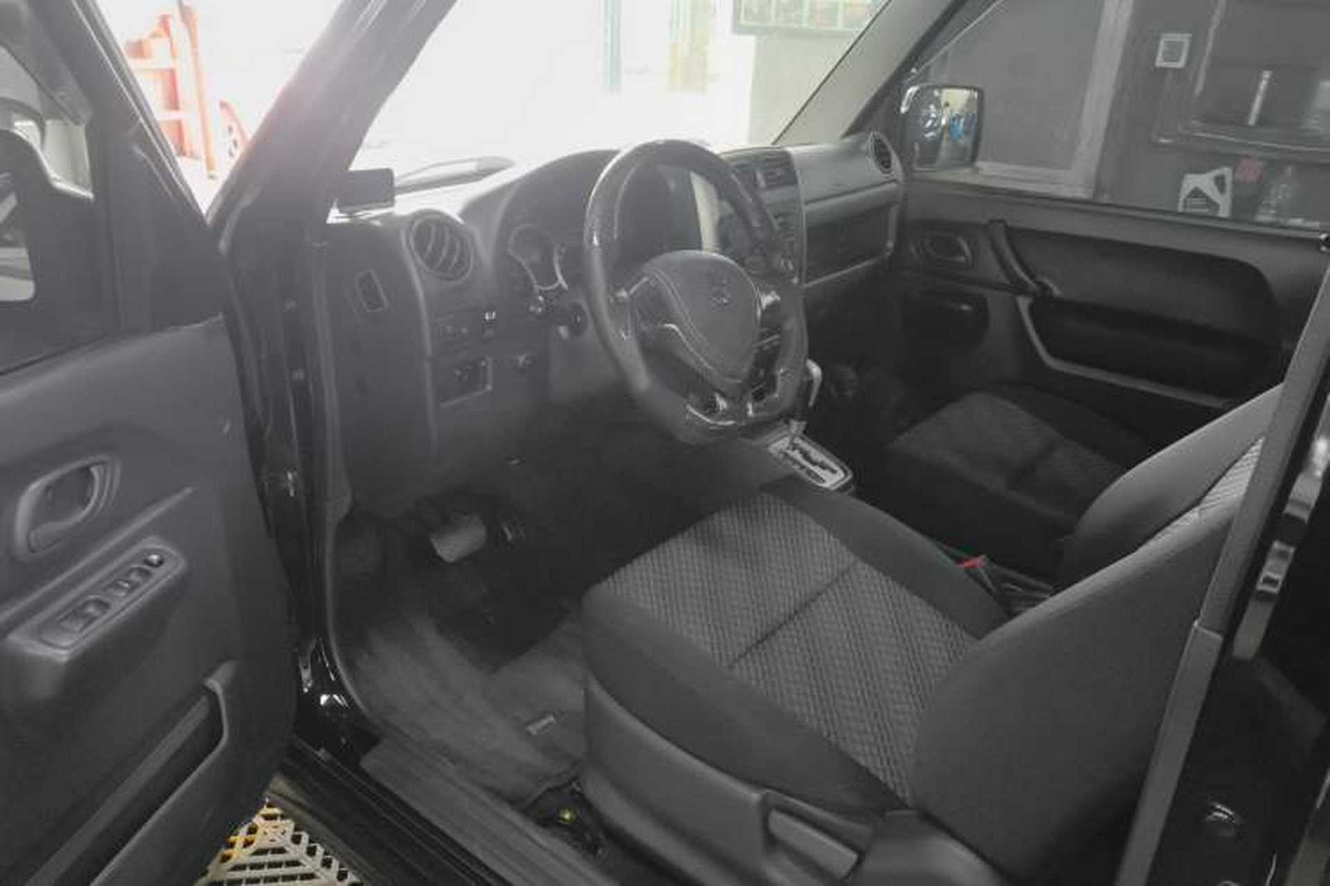 Used Suzuki Jimny 2015 1.3 AT JLX Driver Seat
