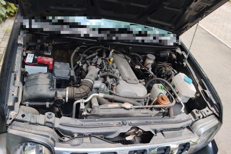 Used Suzuki Jimny 2015 1.3 MT JLX Engine Bay