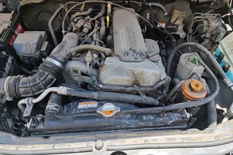 Used Suzuki Jimny 2015 1.3 AT JLX Engine Bay