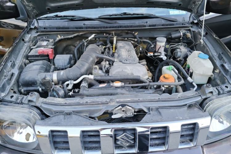 Used Suzuki Jimny 2015 1.3 AT JLX Engine Bay