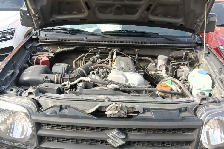 Used Suzuki Jimny 2015 1.3 AT JLX Engine Bay