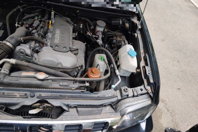 Used Suzuki Jimny 2015 1.3 MT JLX Engine Bay Left
