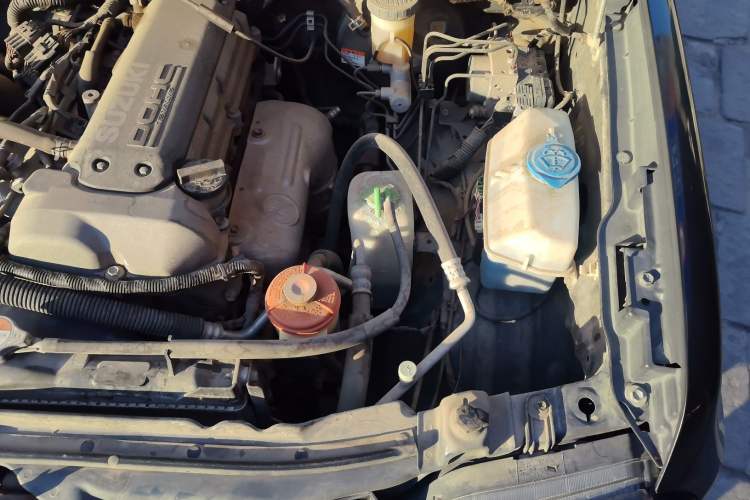 Used Suzuki Jimny 2015 1.3 AT JLX Engine Bay Left