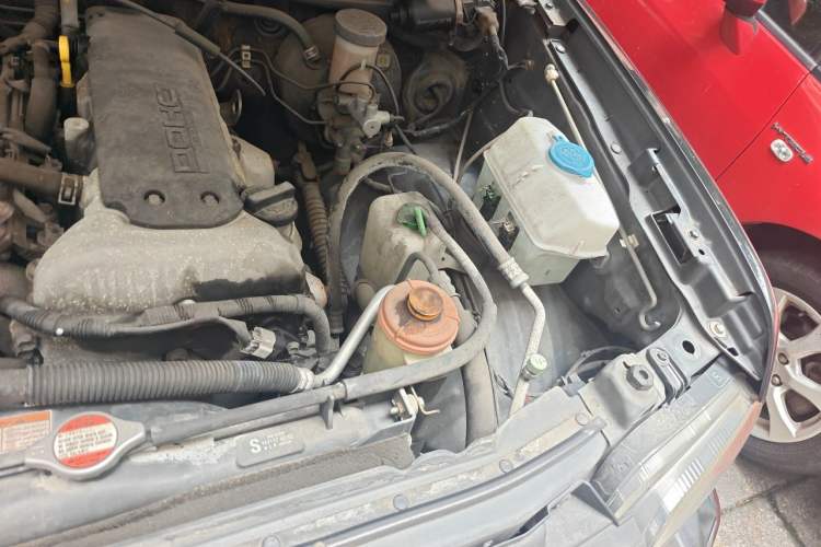 Used Suzuki Jimny 2015 1.3 AT JLX Engine Bay Left