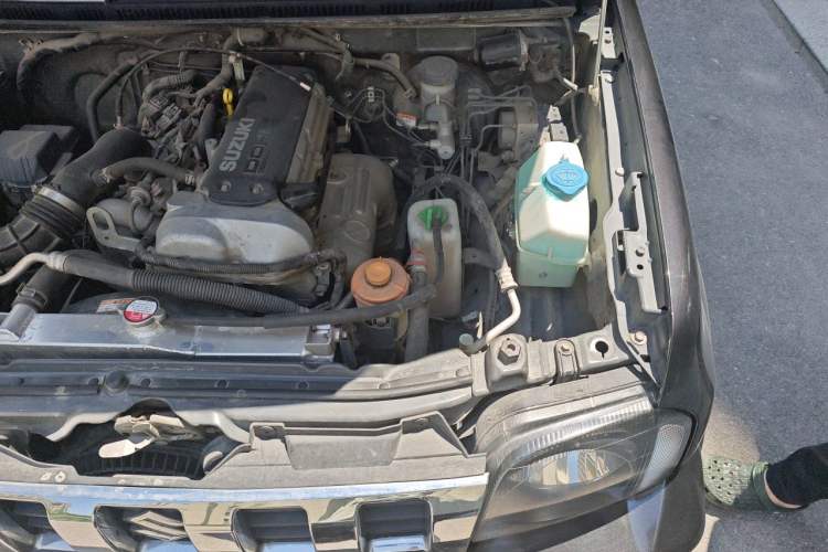 Used Suzuki Jimny 2015 1.3 AT JLX Engine Bay Left