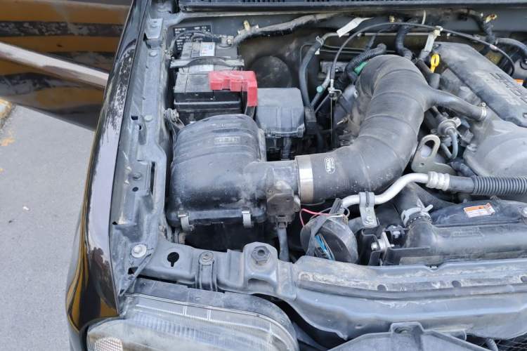 Used Suzuki Jimny 2015 1.3 AT JLX Engine Bay Right