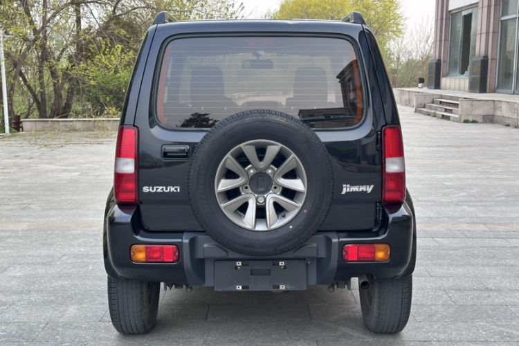 Used Suzuki Jimny 2015 1.3 MT JLX Exterior 2